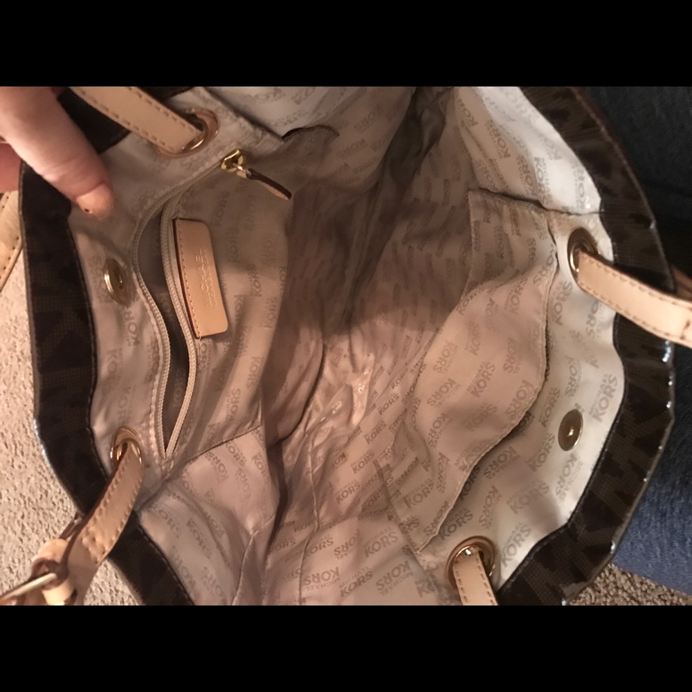Handbag - Picture 3 of 3